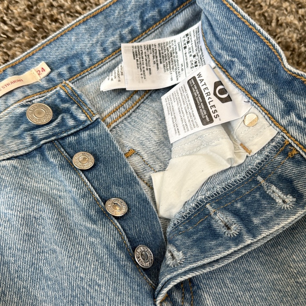Levi’s Wedgie Jeans - Picture 8 of 9